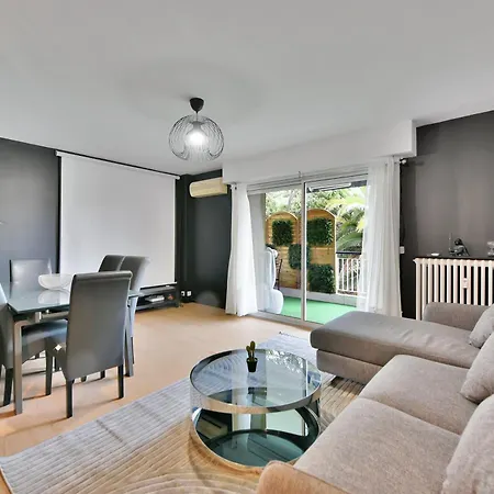 Le Sun Valley - Videoprojecteur Et Terrasse Zen
